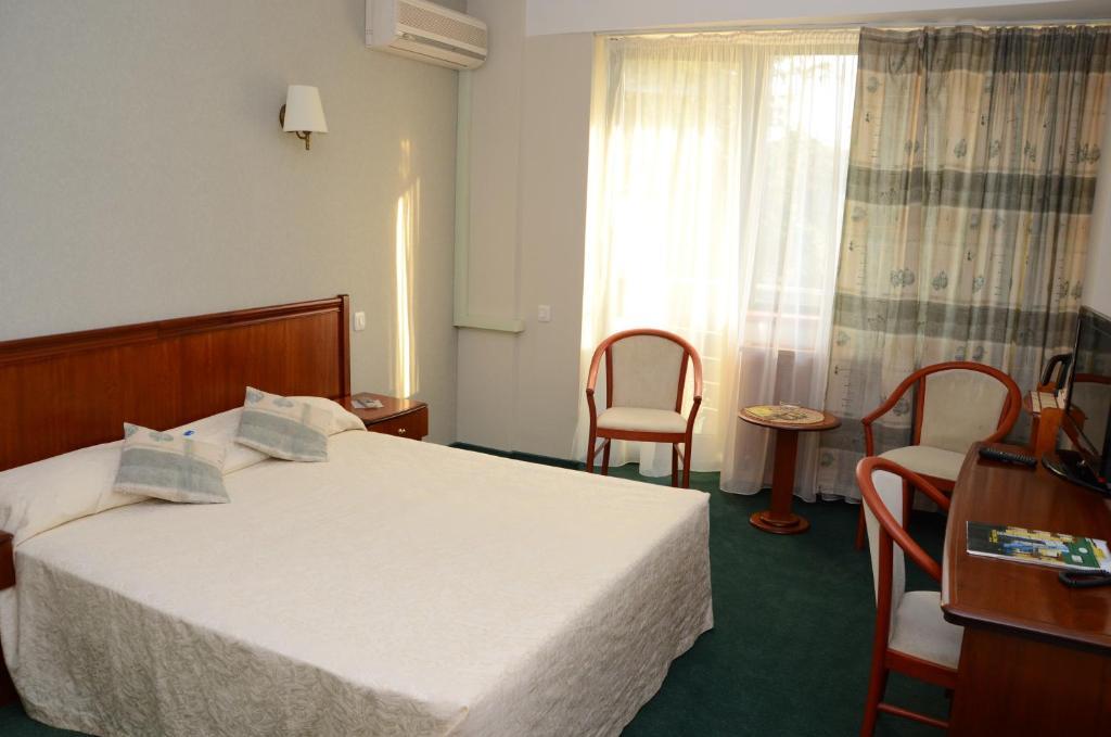 Hotel Dan Boekarest Kamer foto
