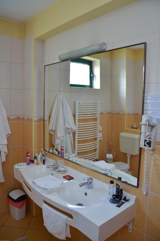 Hotel Dan Boekarest Kamer foto